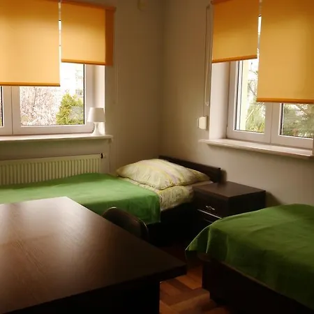 Hostel Leonik