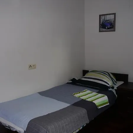 Leonik ワルシャワ